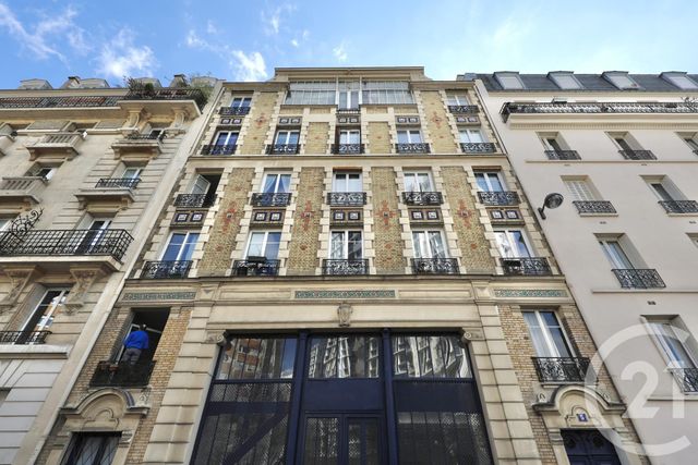  - PARIS - 